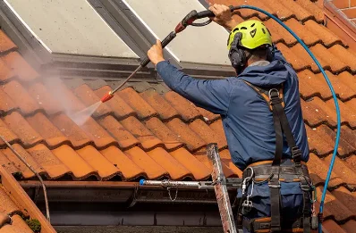 Démoussage et hydrofuge de toiture à Drucourt