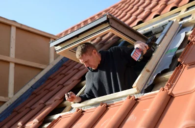 Pose de fenêtres de toit Velux à Drucourt